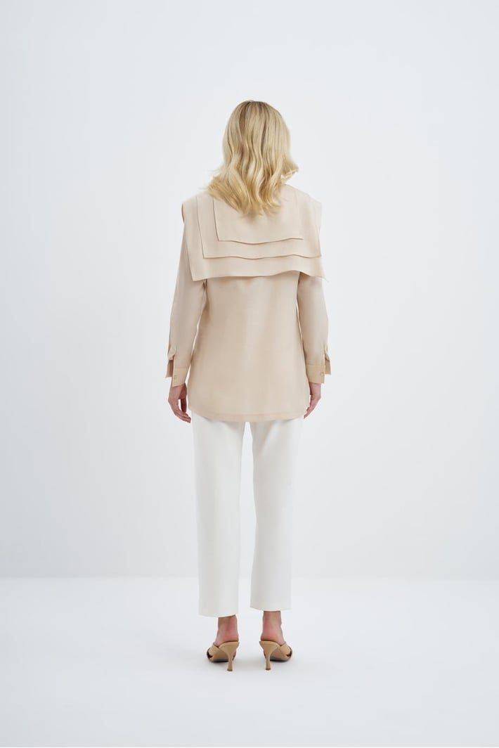 Zeynep Şule Kare Yakalı Gömlek